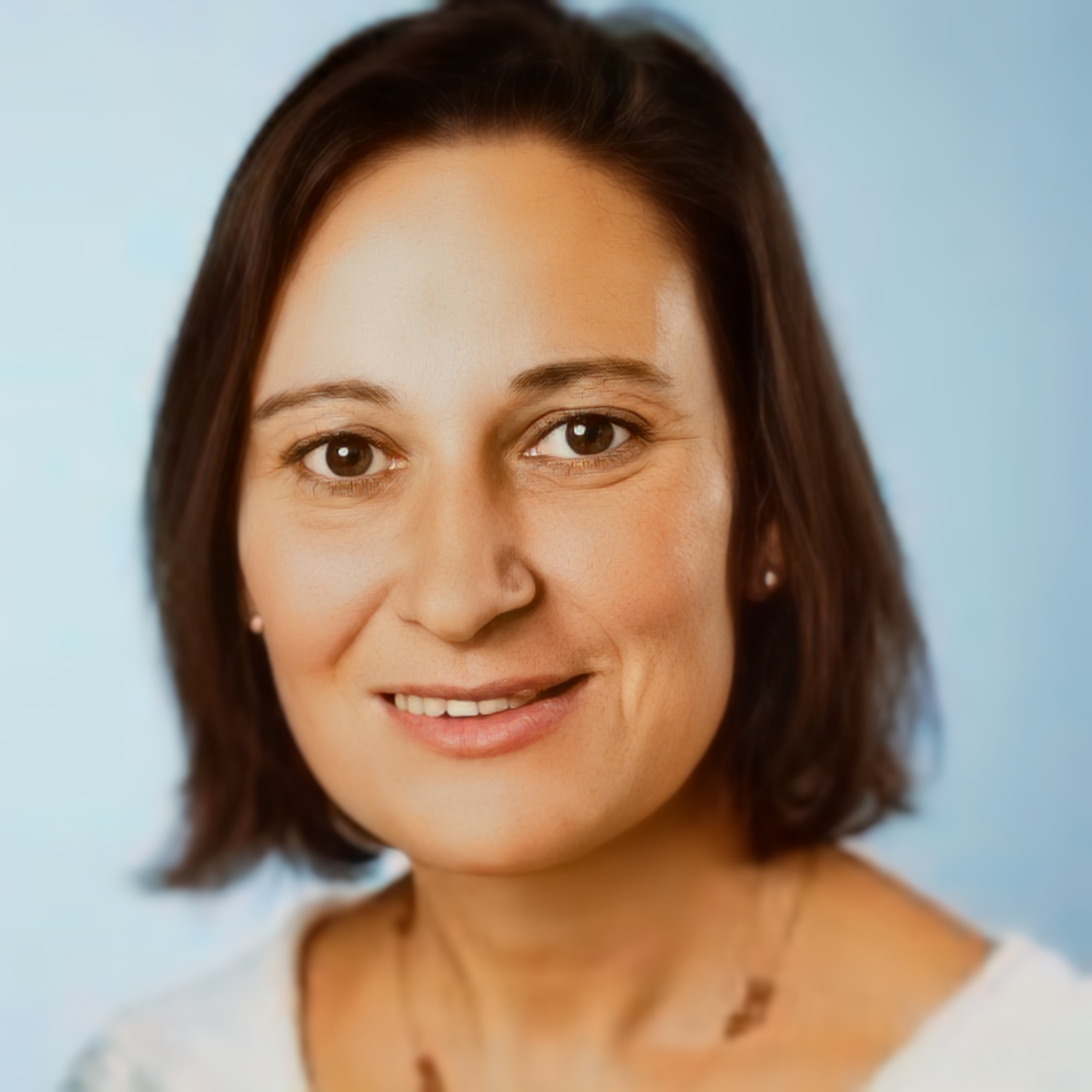 Nora Mamblona Fischer